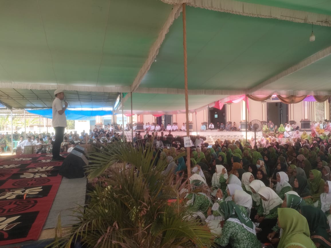 Menghadiri Pengajian Muslimat NU Seputih Agung di Kampung Fajar Asri (Rabu, 04 Oktober 2023)